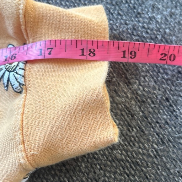 Disney Parks Winnie the Pooh Daisy Flower Print Sweatshirt Yellow Pullover M - Picture 11 of 11